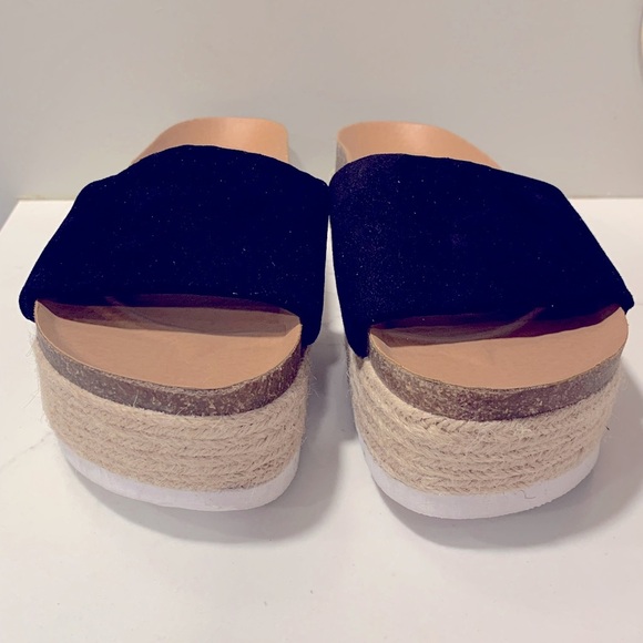 Dirty Laundry Platform Espadrille Sandals - Picture 6 of 9